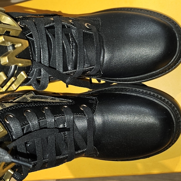 Fendi combat Boots sz 40EU - Picture 4 of 16